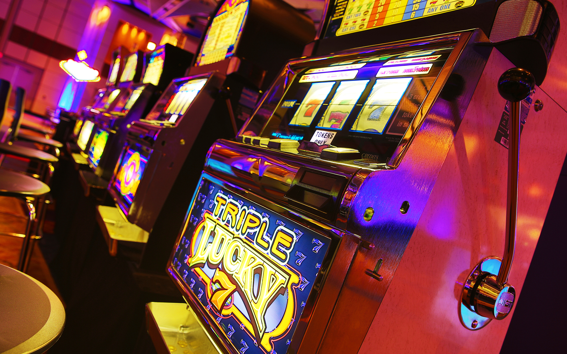 In LigaZ88, find only official games so you can play as much as you want
