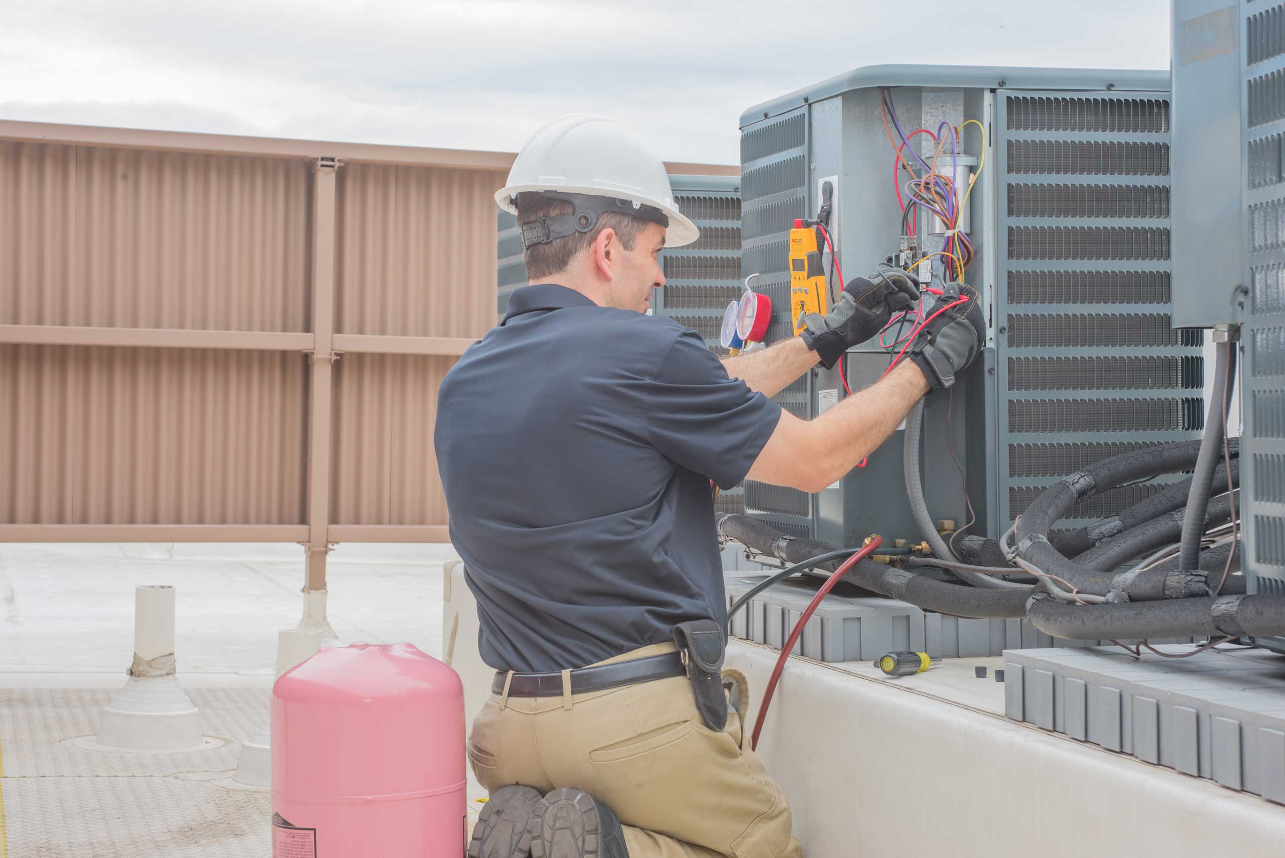 Tips for Choosing Between Replacing and Repairing Your Air Conditioner