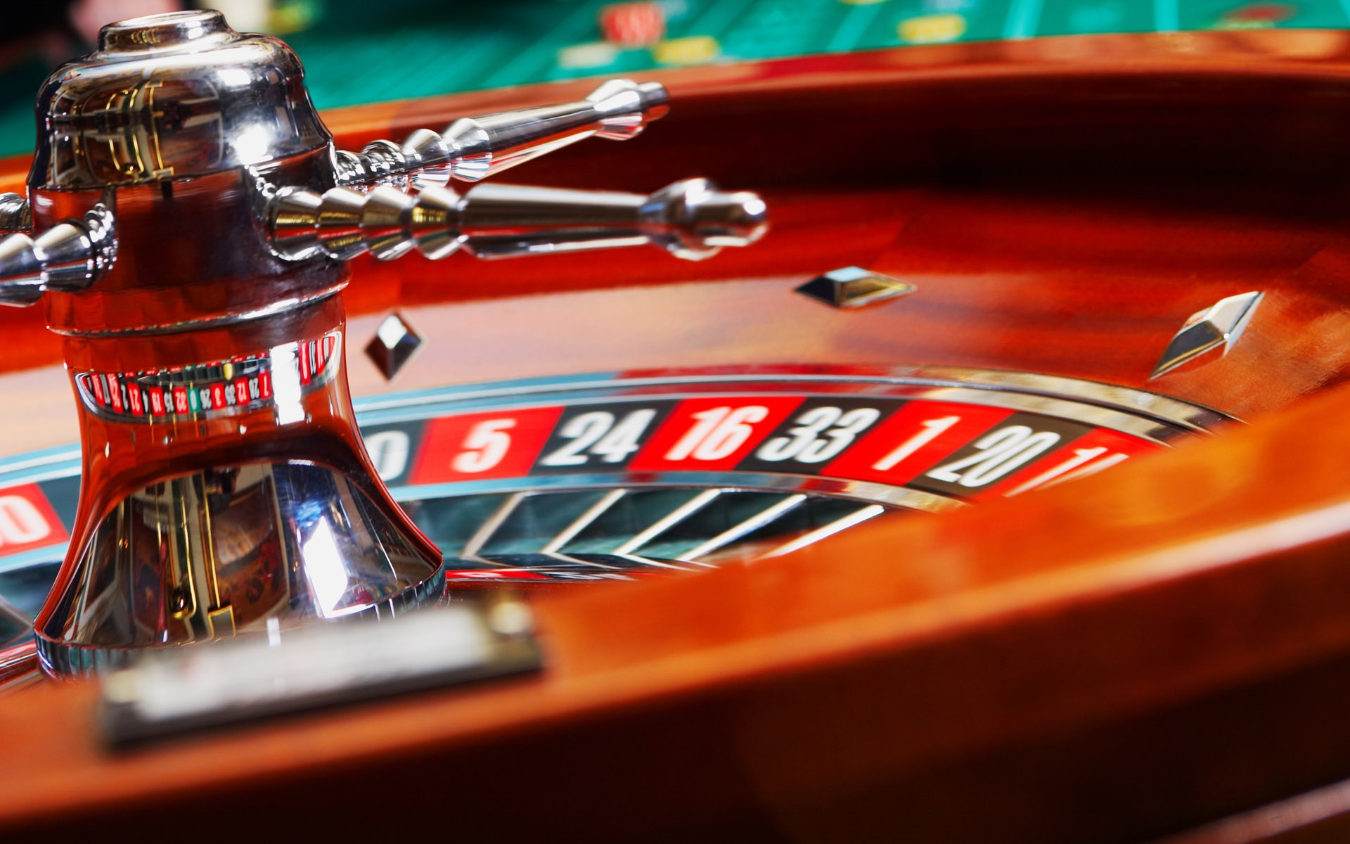 Here are some of the lessons that you can learn from playing online casino