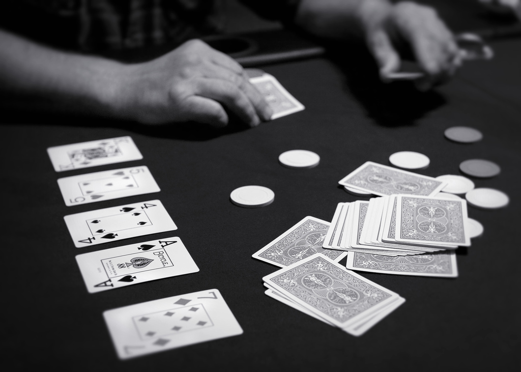 Key Features to Look for When Choosing a Hold’em Site